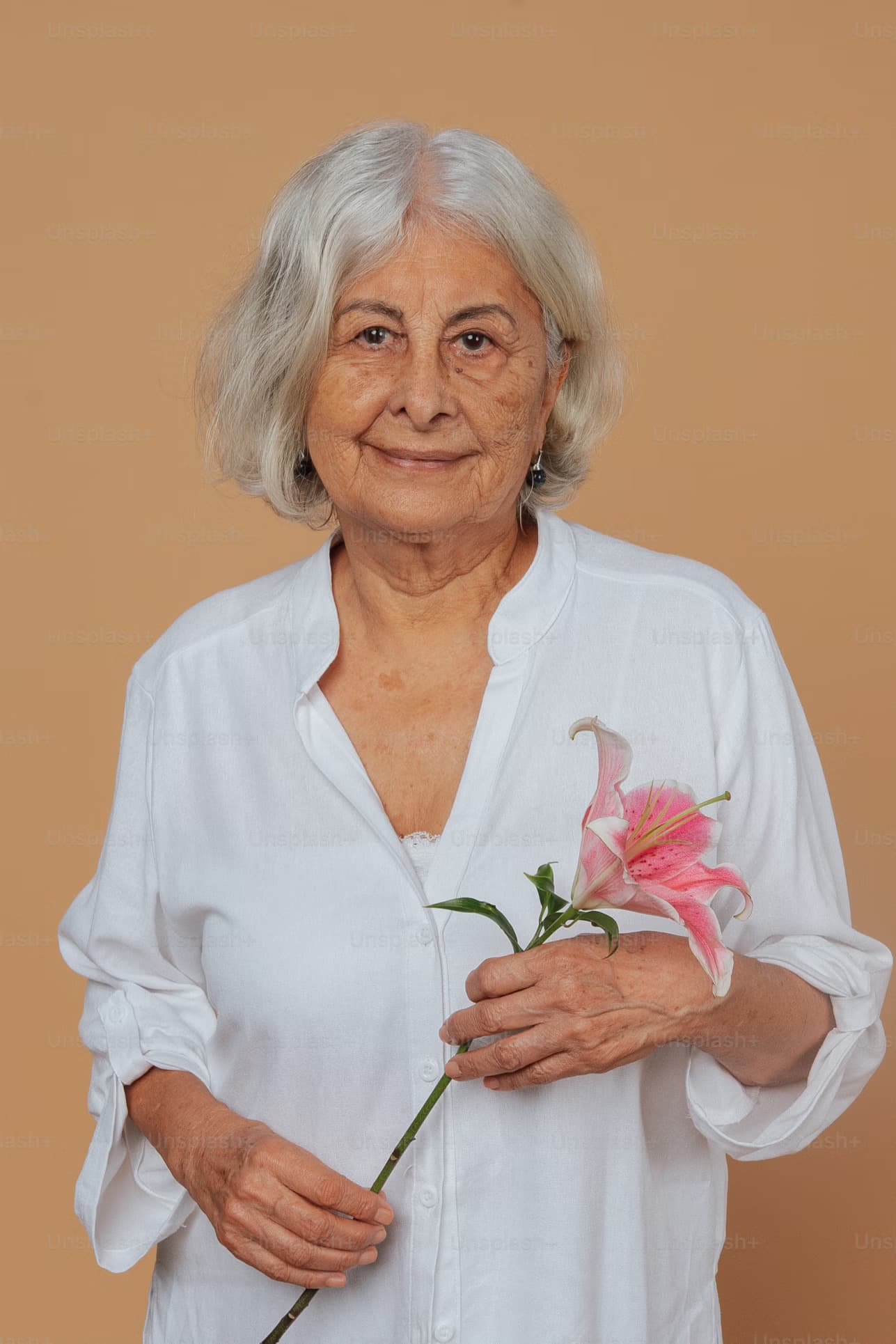 woman_flower_aswhsa